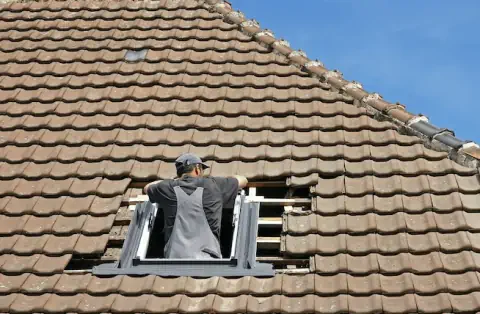 Pose de velux - Saint-Pierre du Mont